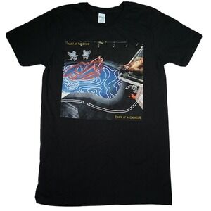 PANIC AT THE DISCO Men Small DEATH OF A BACHELOR Album Cover T-Shirt EUC